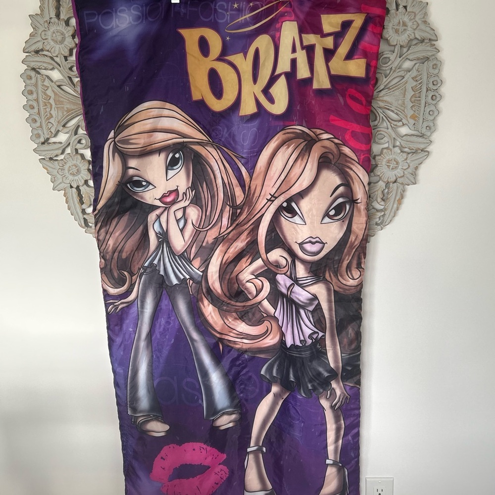 Vintage Bratz Kids Sleeping Bag - Sleepovers, Camping, Collectible